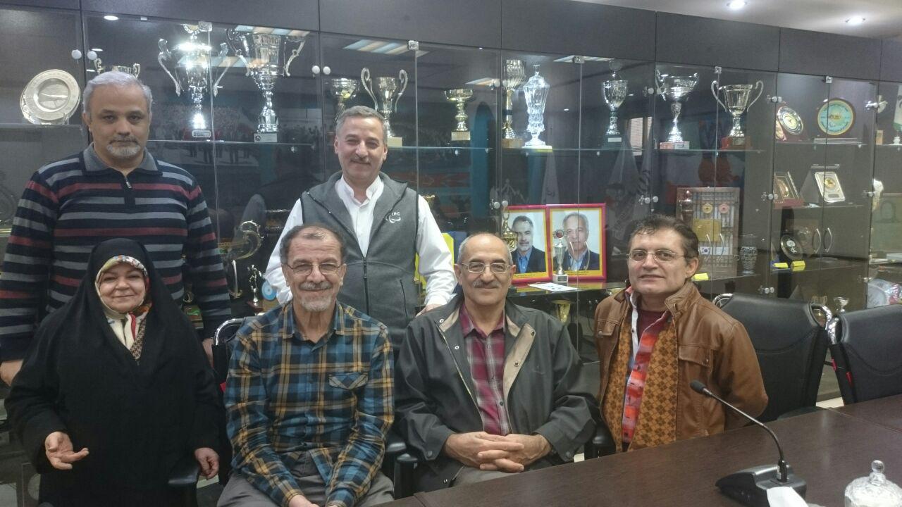 جلسه رسمی مدیر عامل باشگاه کوتاه قامتان آریایی 